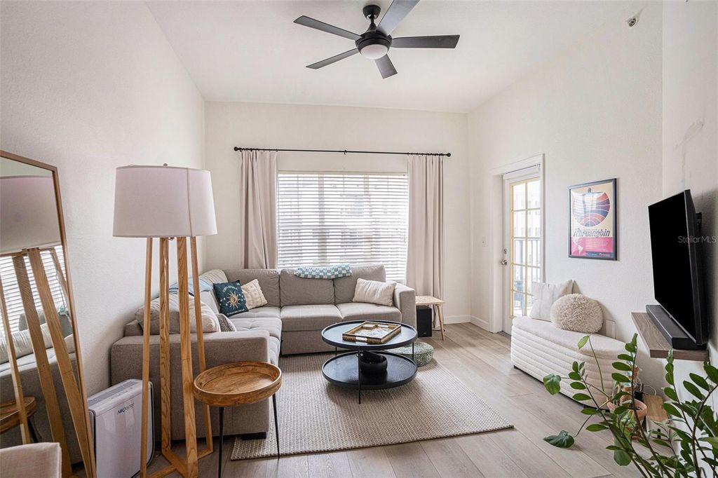 Photo of 200 4th Avenue S #425, St Petersburg, FL 33701 (MLS # TB8434722)