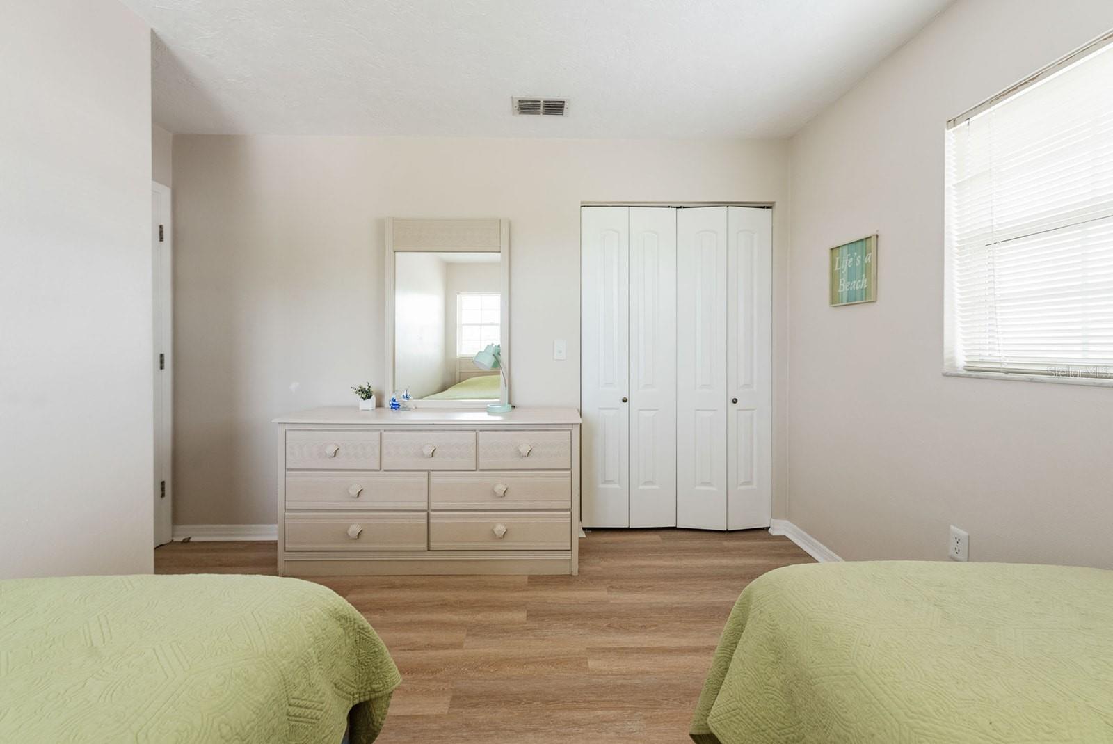 PALM MANOR - Residential