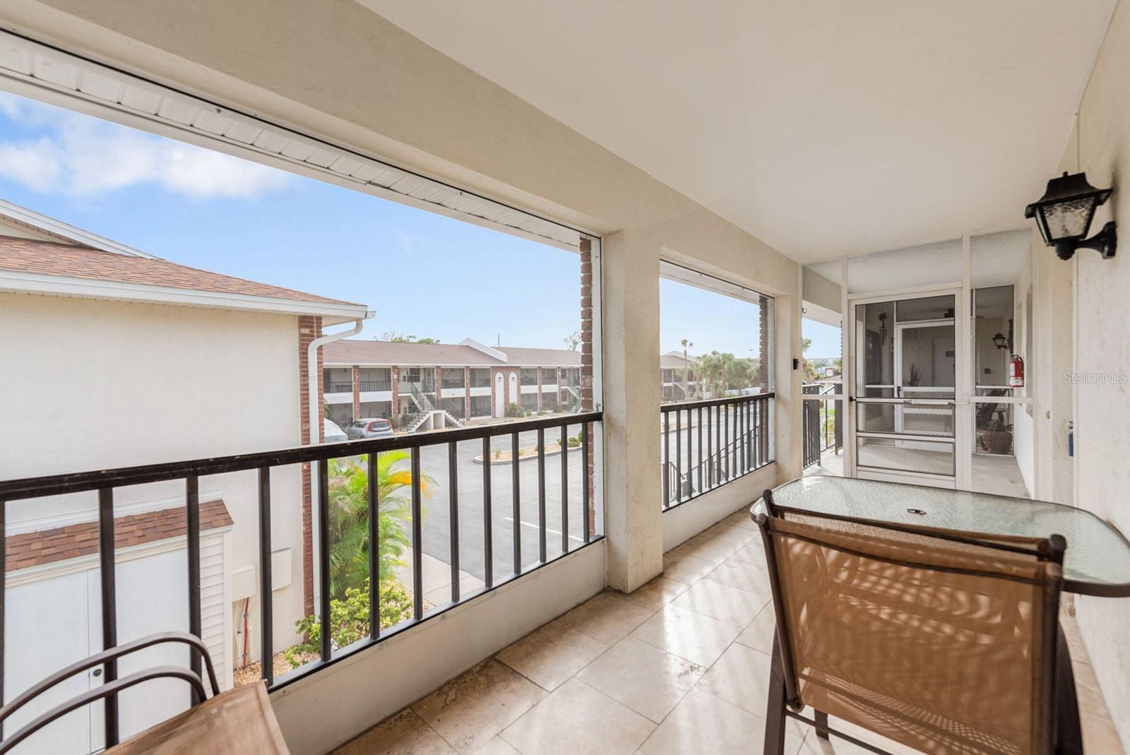 PALM MANOR - Residential