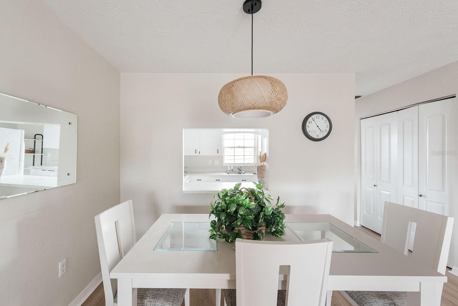 PALM MANOR - Residential