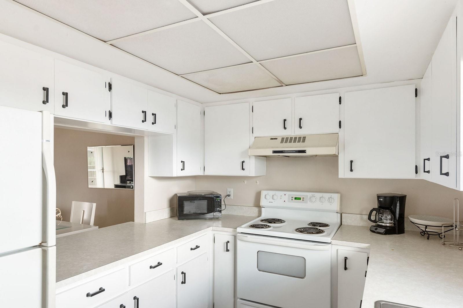 PALM MANOR - Residential