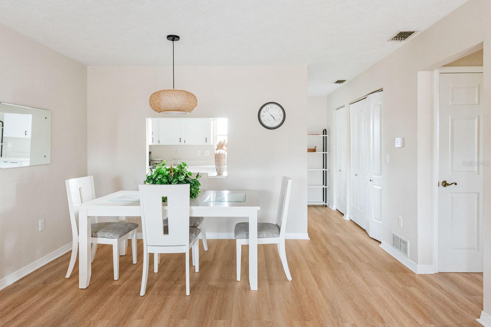 PALM MANOR - Residential