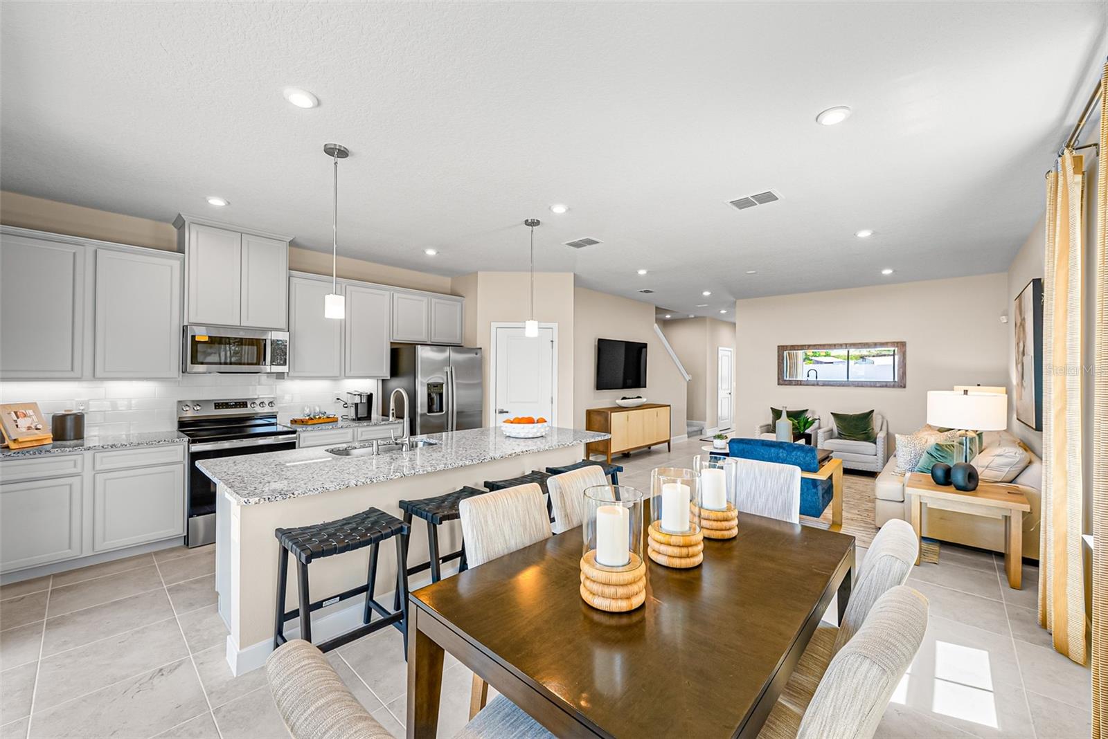 1675 KENDALL POINTE PLACE