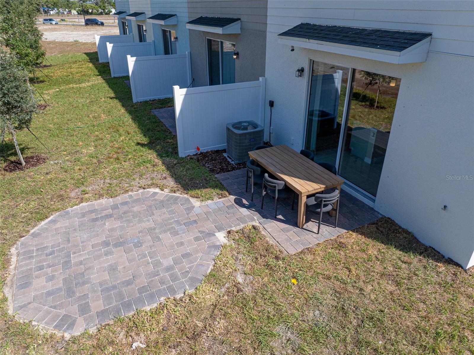 1675 KENDALL POINTE PLACE