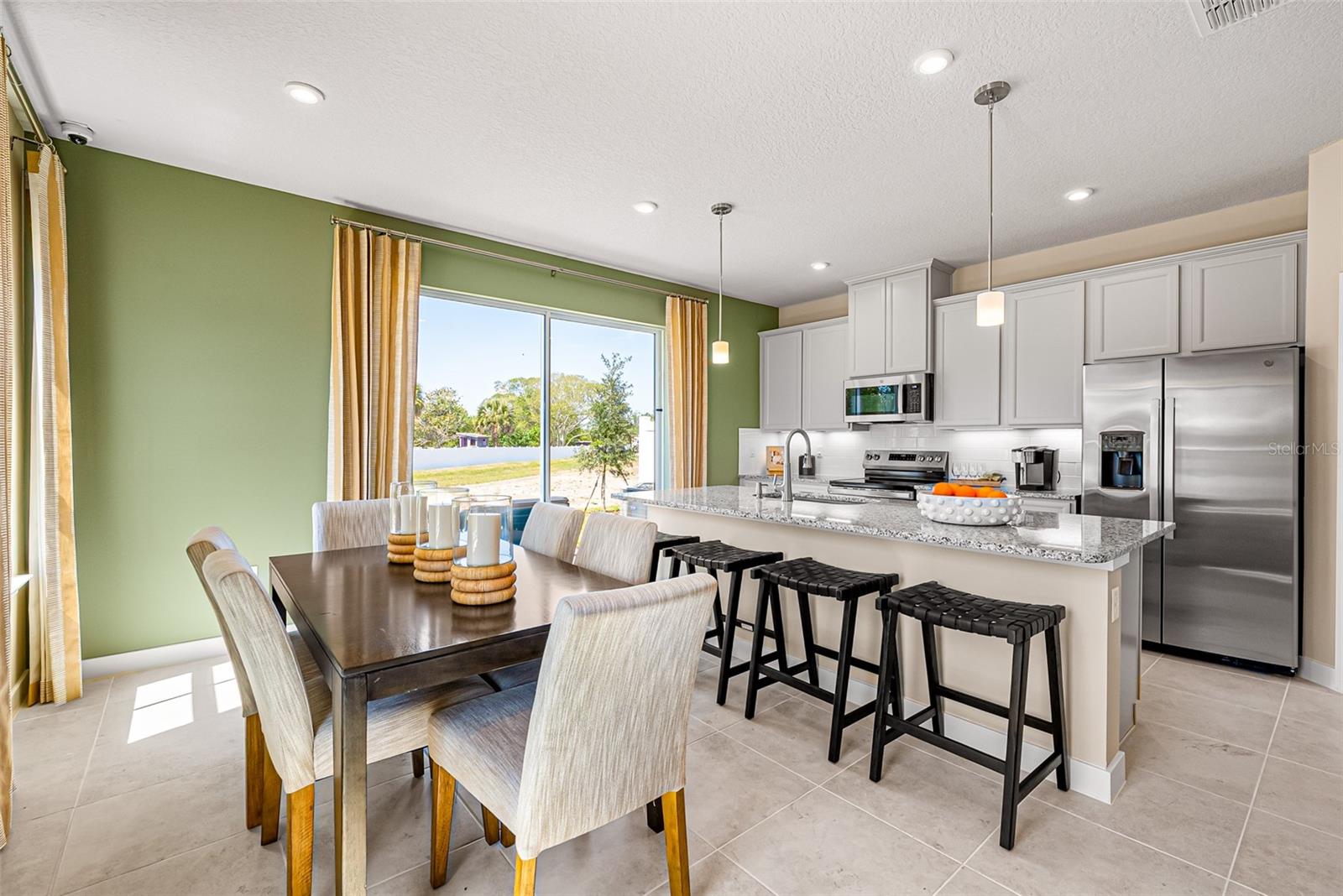 1675 KENDALL POINTE PLACE