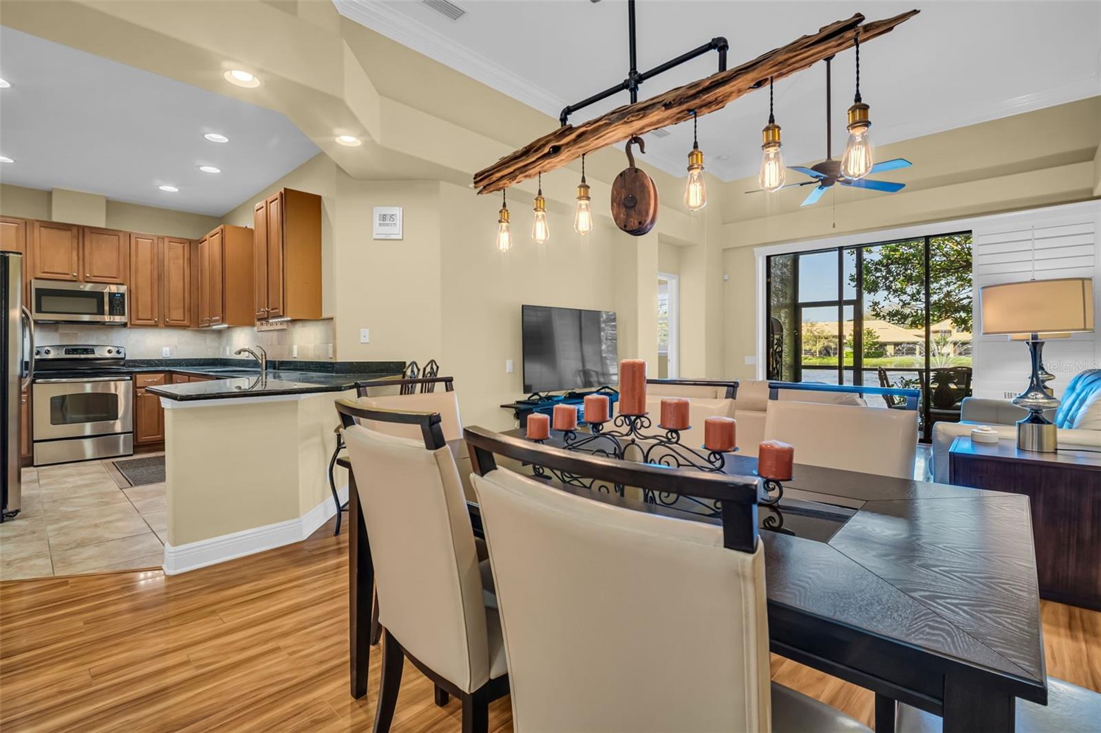 2537 GLORIOSA DRIVE 2