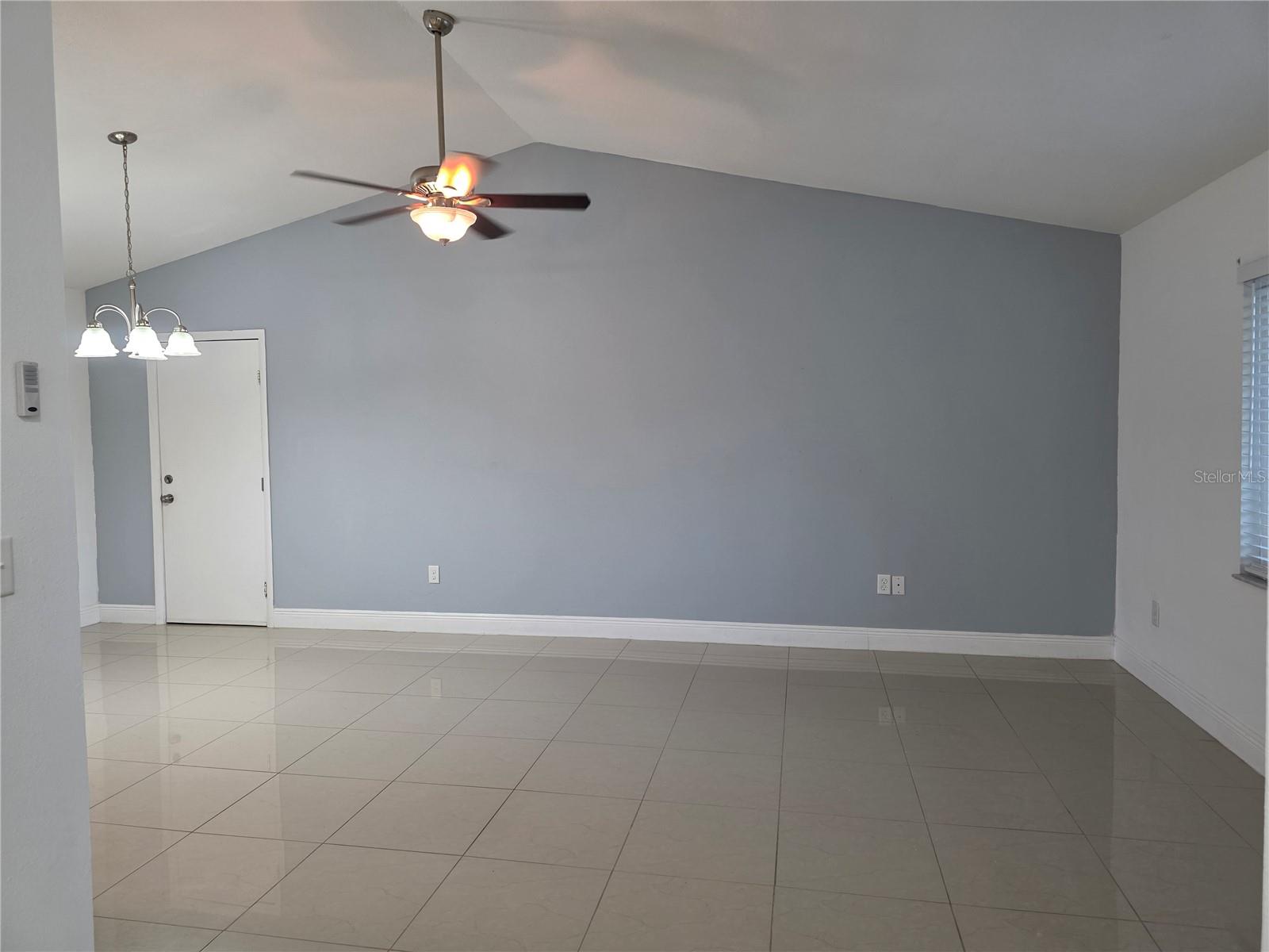 LIVINGSTON UNIT II B - Residential