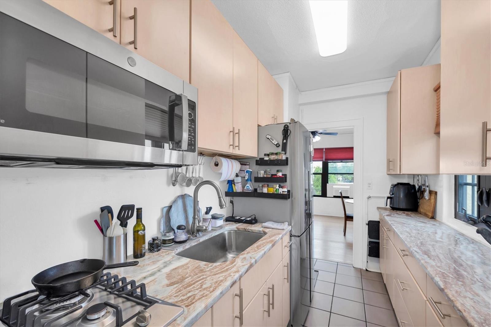 FLORI DE LEON APTS CO-OP - Residential