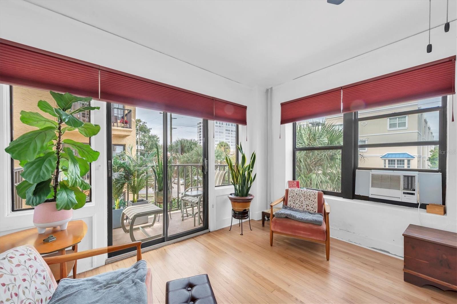 FLORI DE LEON APTS CO-OP - Residential