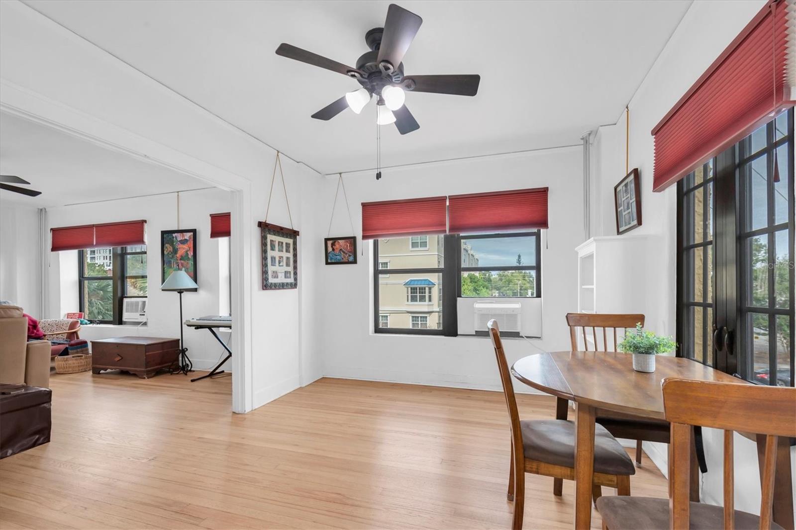 FLORI DE LEON APTS CO-OP - Residential