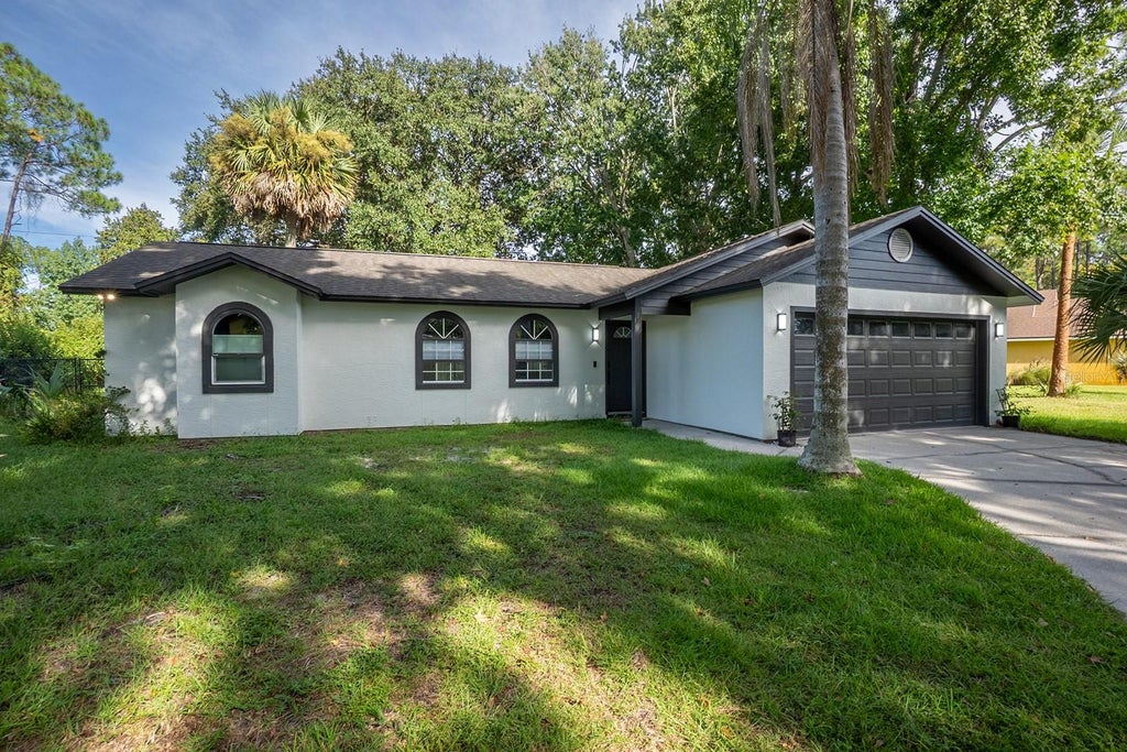 Photo of 16 Warren Place, Palm Coast, FL 32164 (MLS # FC321595)