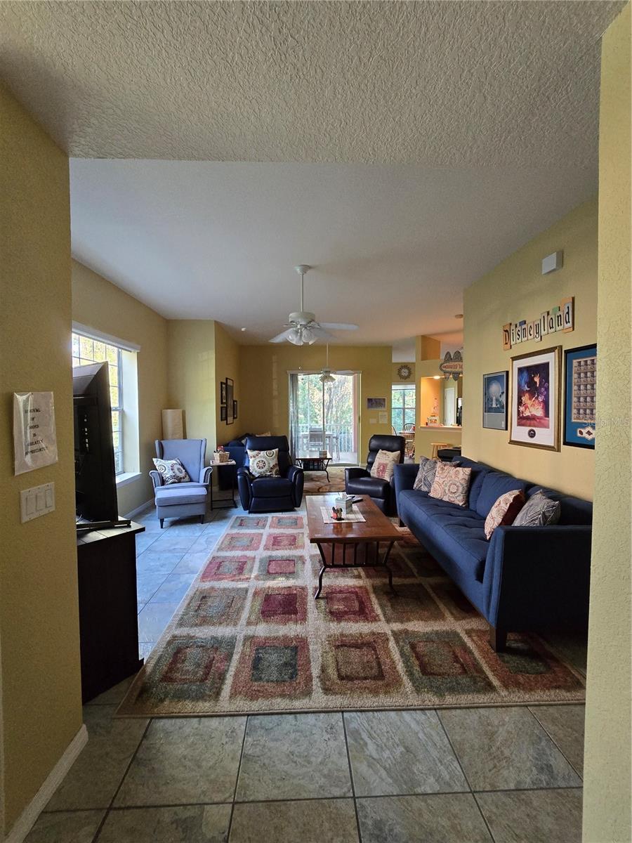 PHILLIPS BAY CONDO PH 02 OR 5723/2465 - Residential