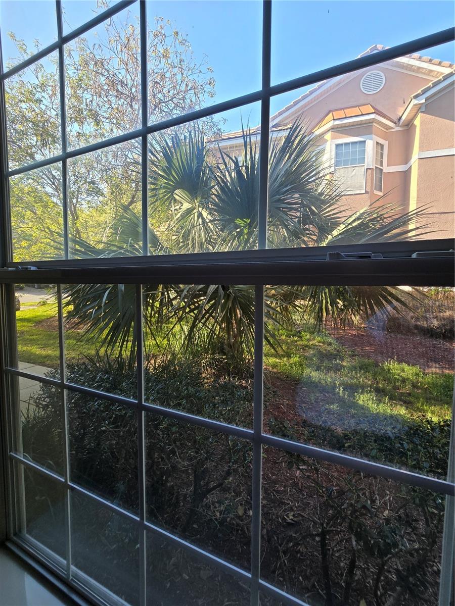 PHILLIPS BAY CONDO PH 02 OR 5723/2465 - Residential