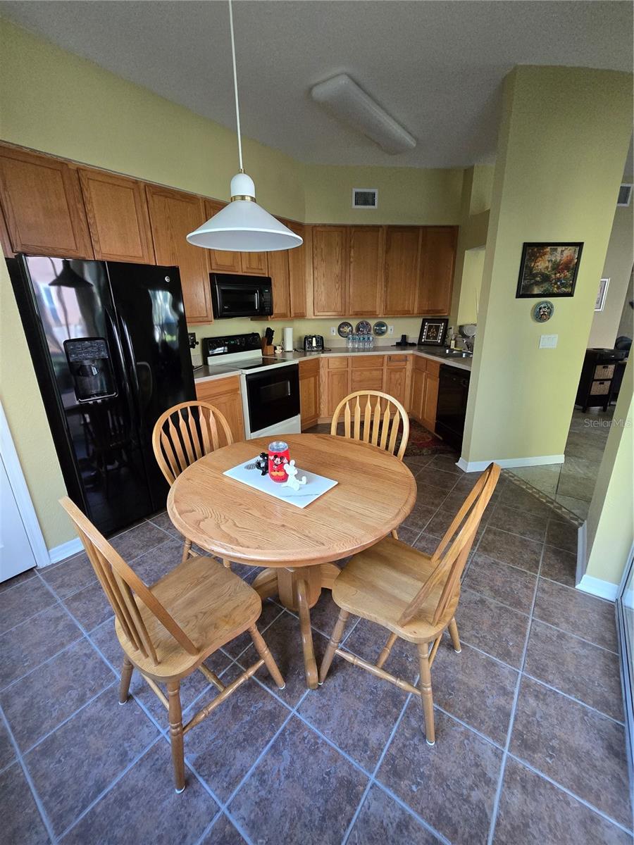 PHILLIPS BAY CONDO PH 02 OR 5723/2465 - Residential