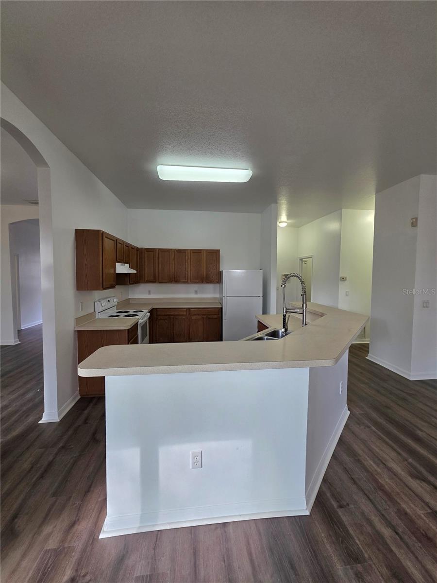 RAVEN GLEN UN 01 - Residential Lease