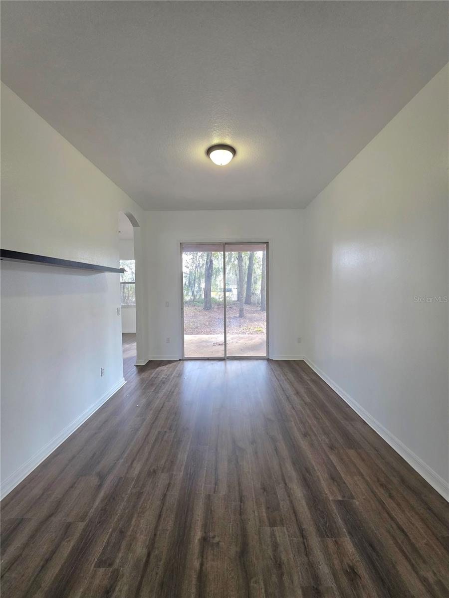 RAVEN GLEN UN 01 - Residential Lease