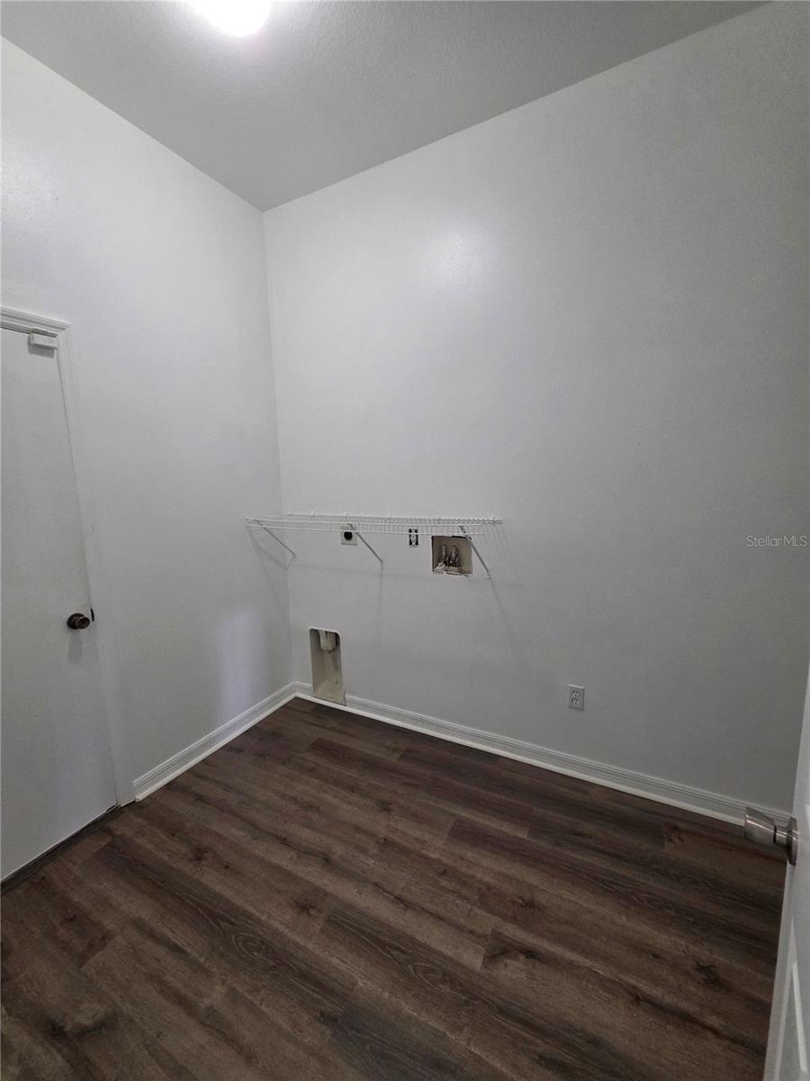 RAVEN GLEN UN 01 - Residential Lease