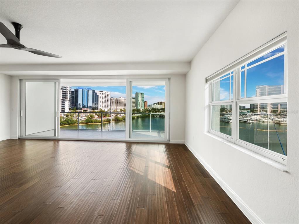 HARBOR VIEW ON GOLDEN GATE POINT - Residential