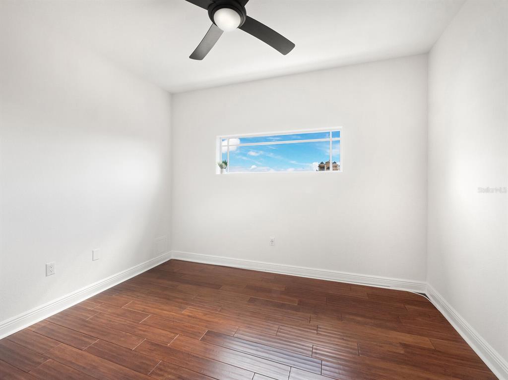 HARBOR VIEW ON GOLDEN GATE POINT - Residential