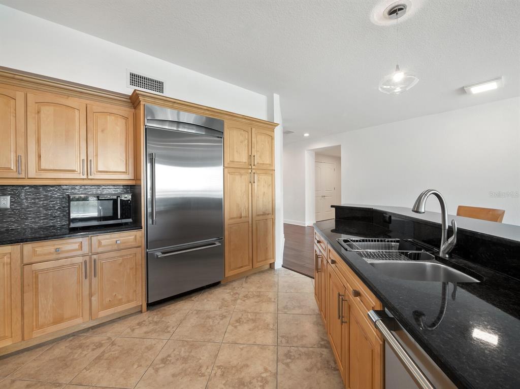 HARBOR VIEW ON GOLDEN GATE POINT - Residential