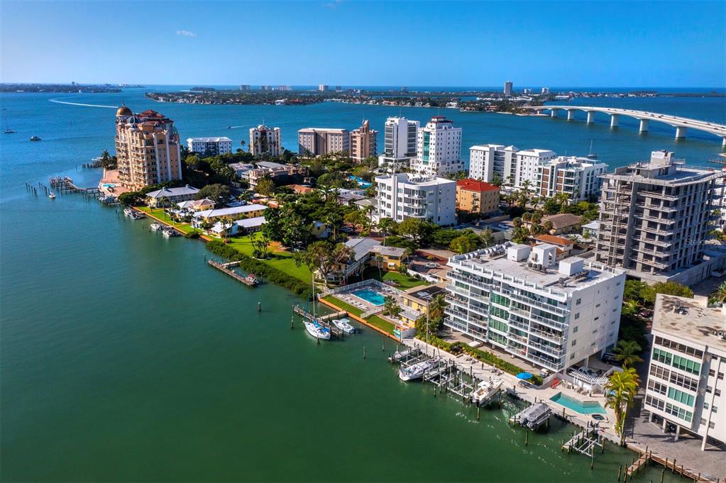 HARBOR VIEW ON GOLDEN GATE POINT - Residential
