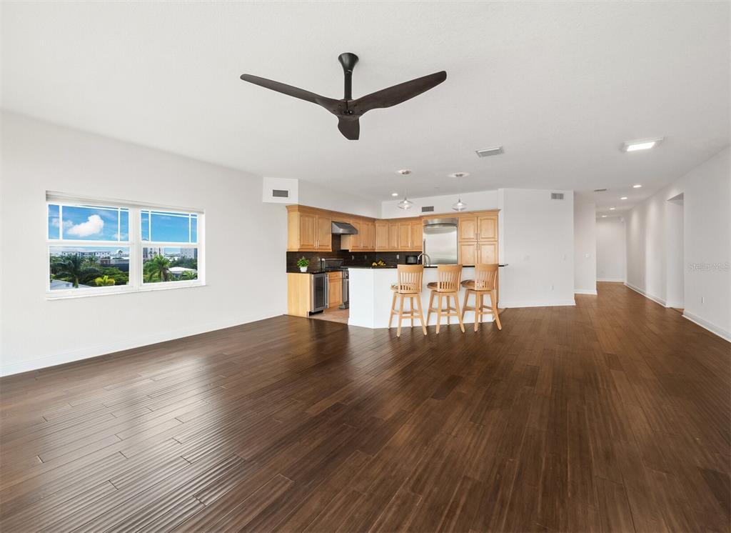 HARBOR VIEW ON GOLDEN GATE POINT - Residential