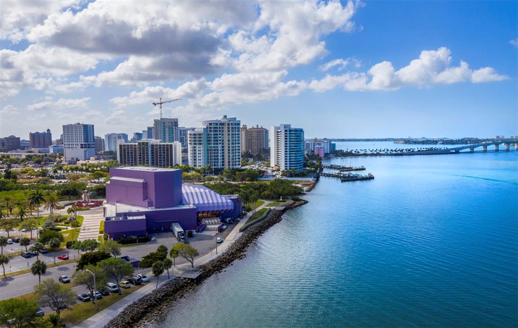 HARBOR VIEW ON GOLDEN GATE POINT - Residential