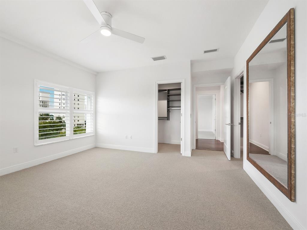 HARBOR VIEW ON GOLDEN GATE POINT - Residential