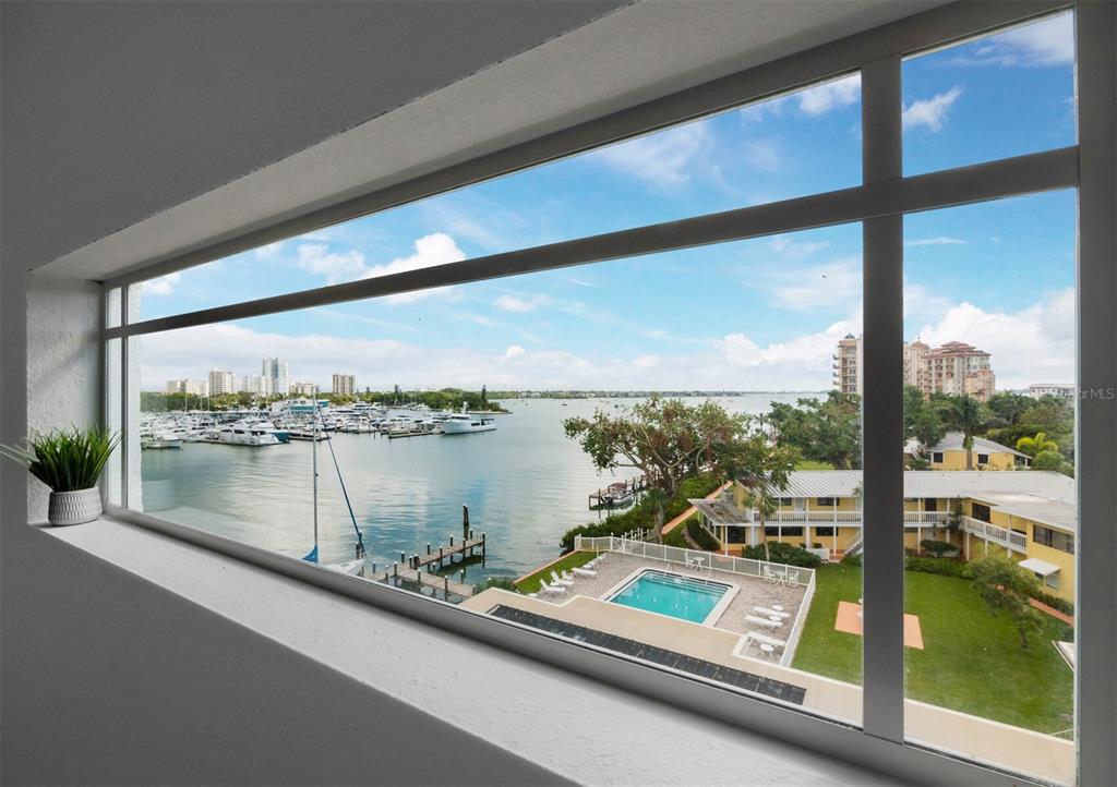 HARBOR VIEW ON GOLDEN GATE POINT - Residential