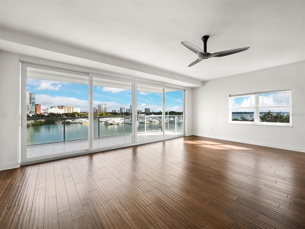 HARBOR VIEW ON GOLDEN GATE POINT - Residential