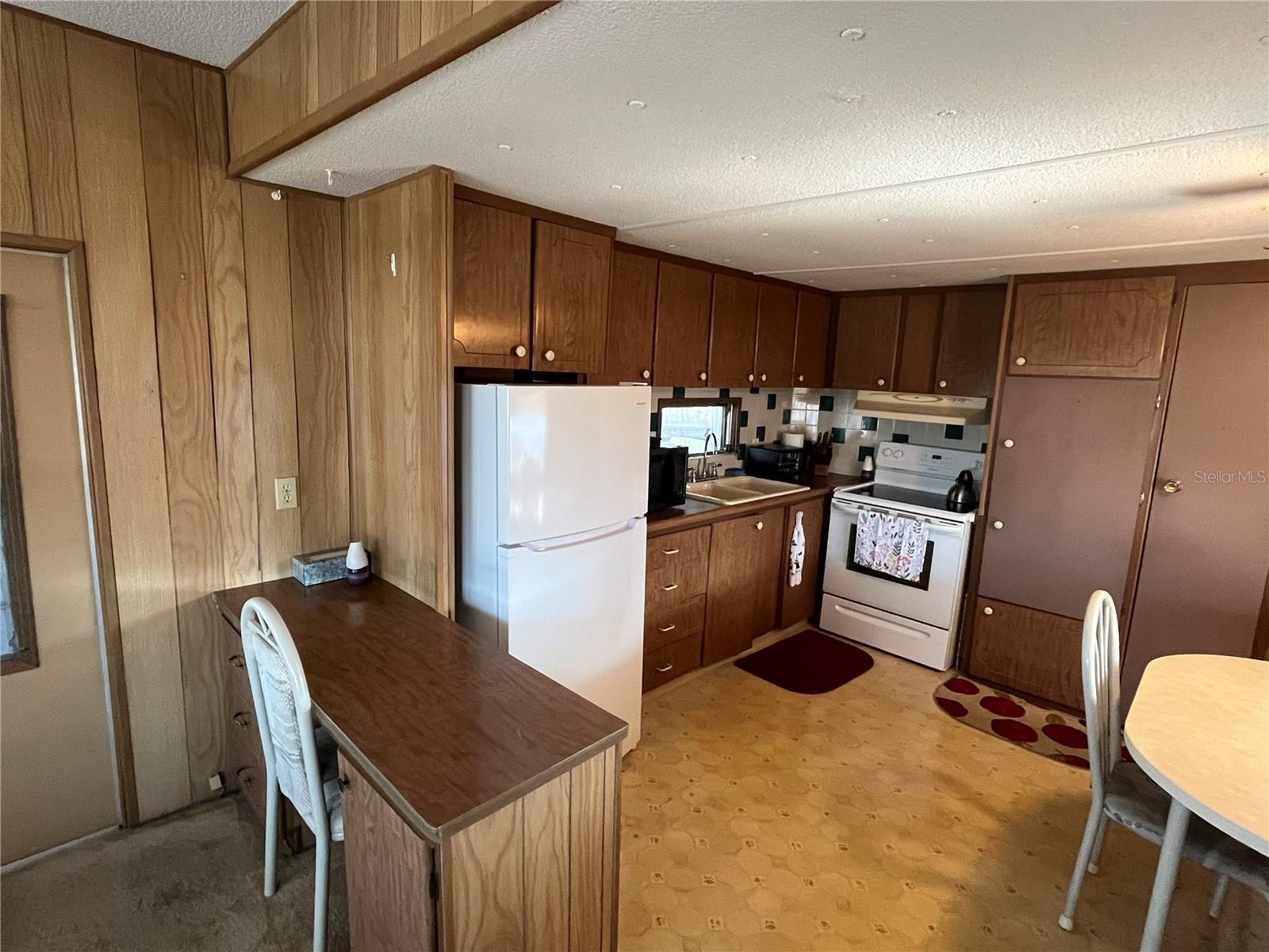 VENICE ISLE - Residential