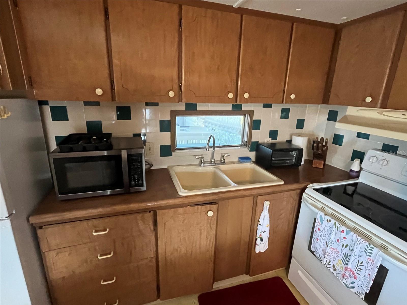 VENICE ISLE - Residential