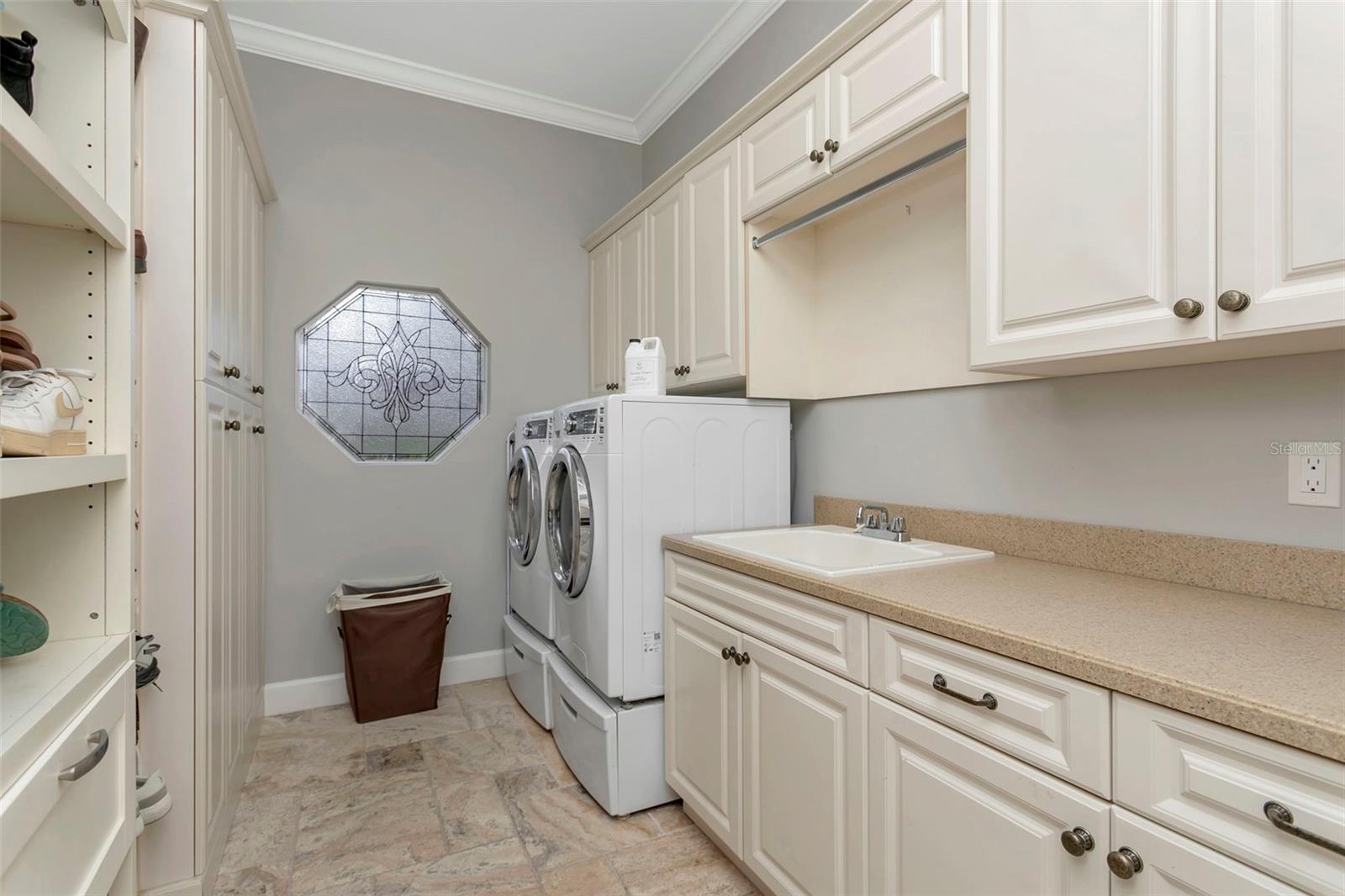 HARBOR CREST - Residential