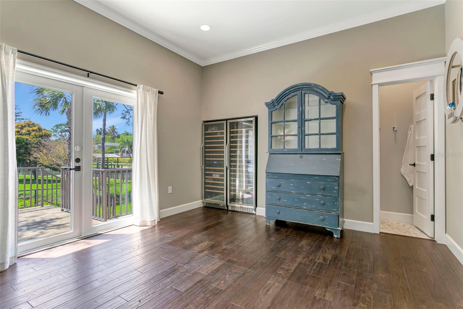 HARBOR CREST - Residential