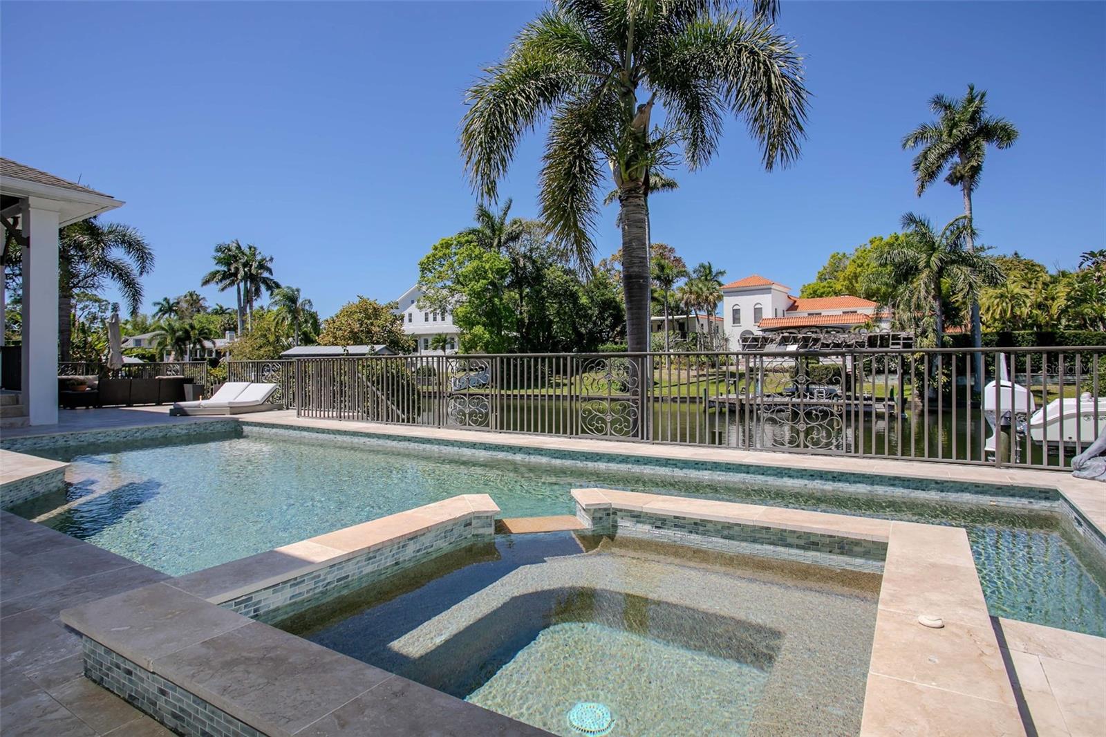 HARBOR CREST - Residential