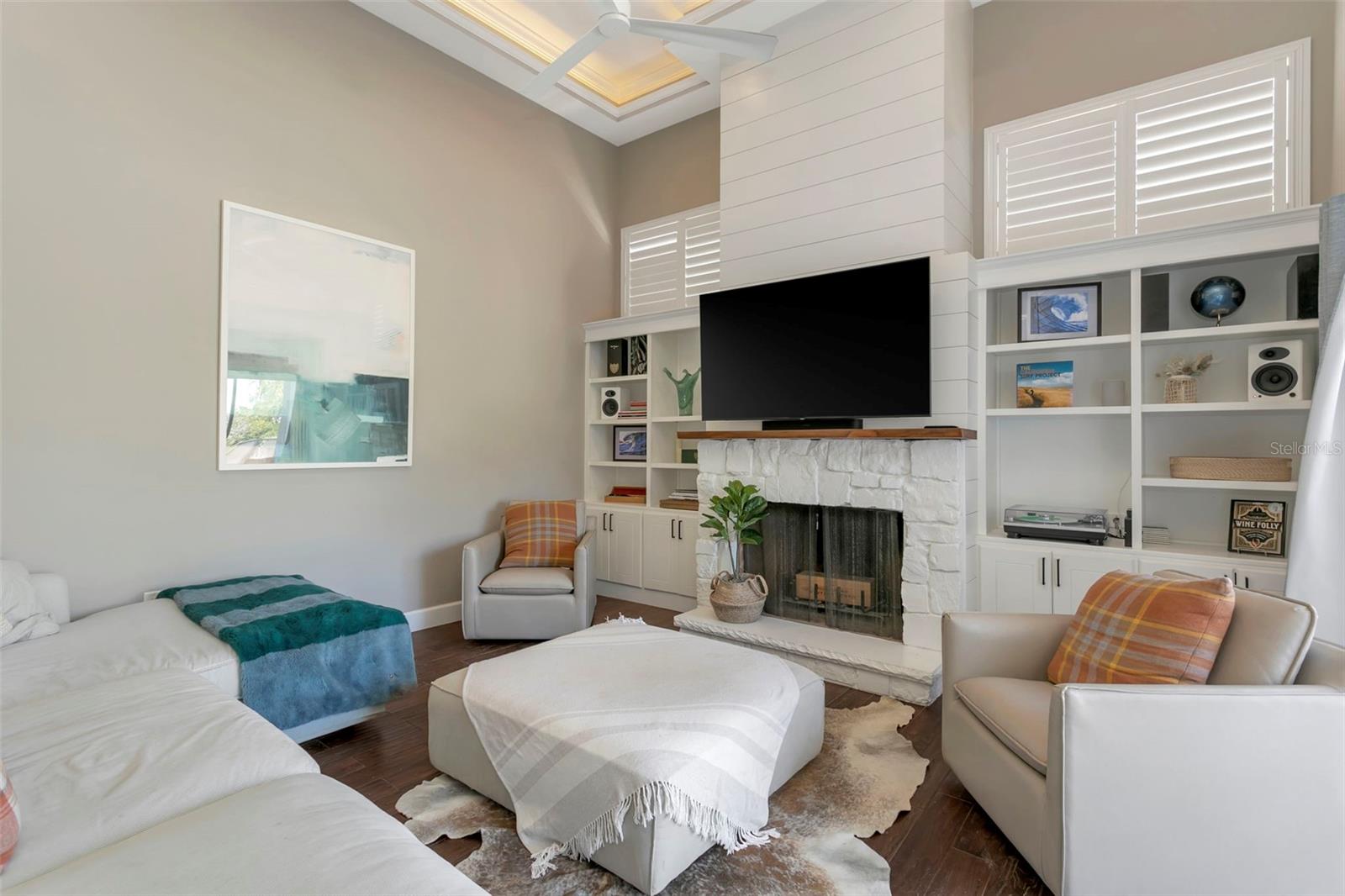 HARBOR CREST - Residential