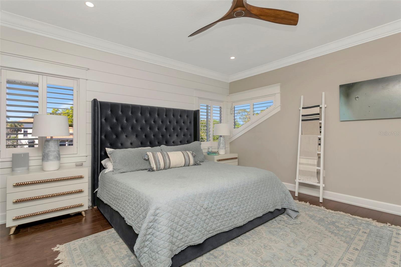 HARBOR CREST - Residential