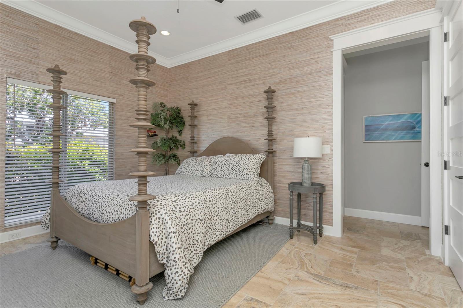 HARBOR CREST - Residential