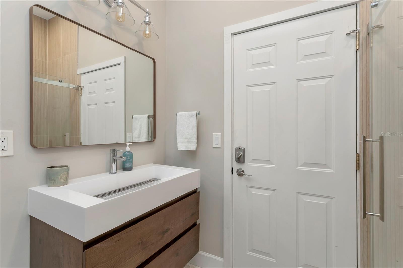 HARBOR CREST - Residential