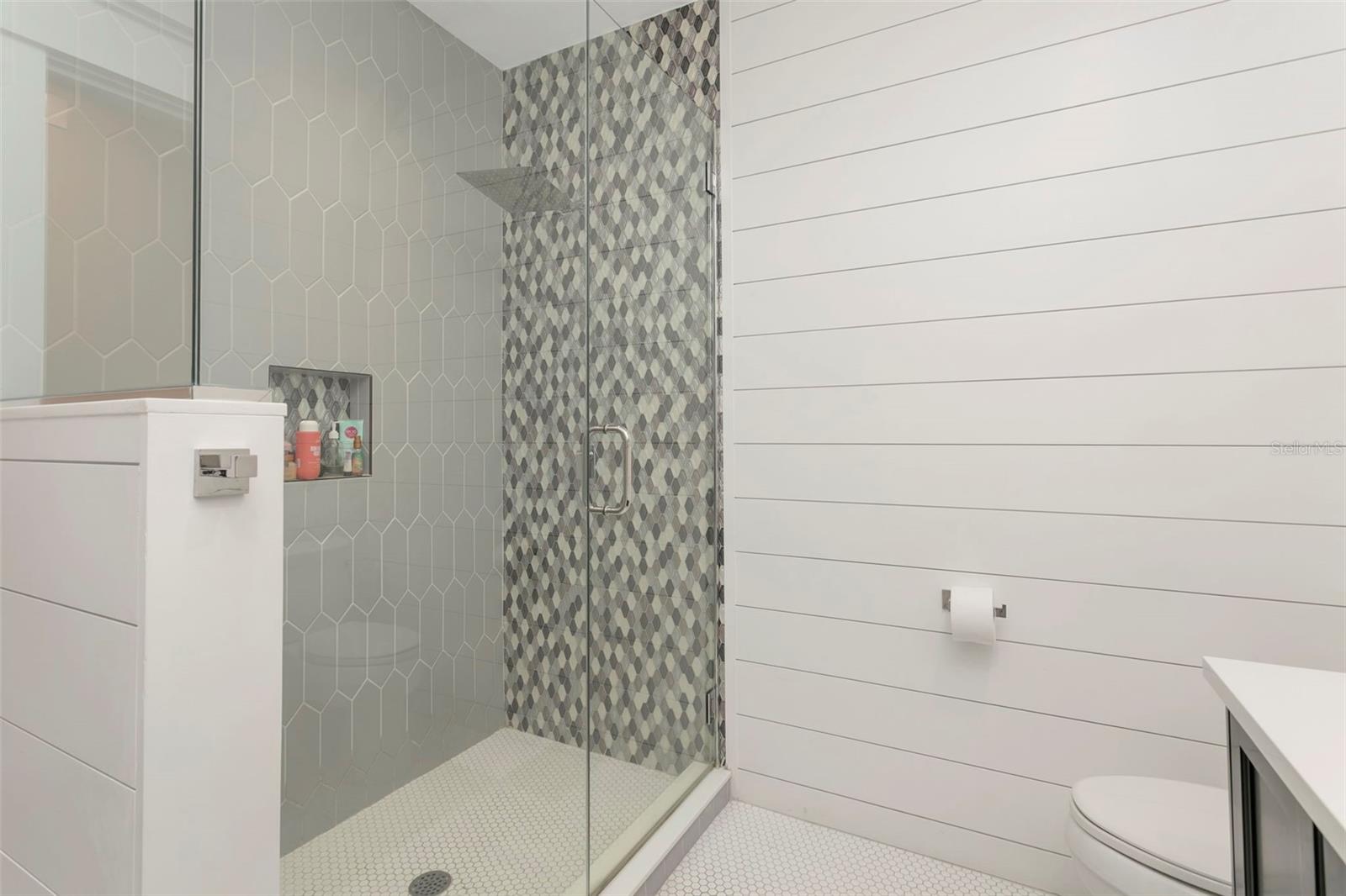 HARBOR CREST - Residential