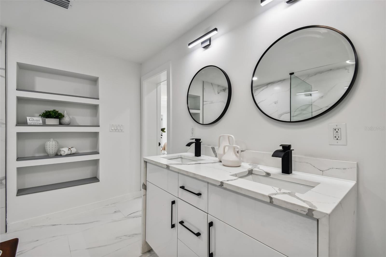 BARNARD ERASTUS A S REV SUB - Residential Lease