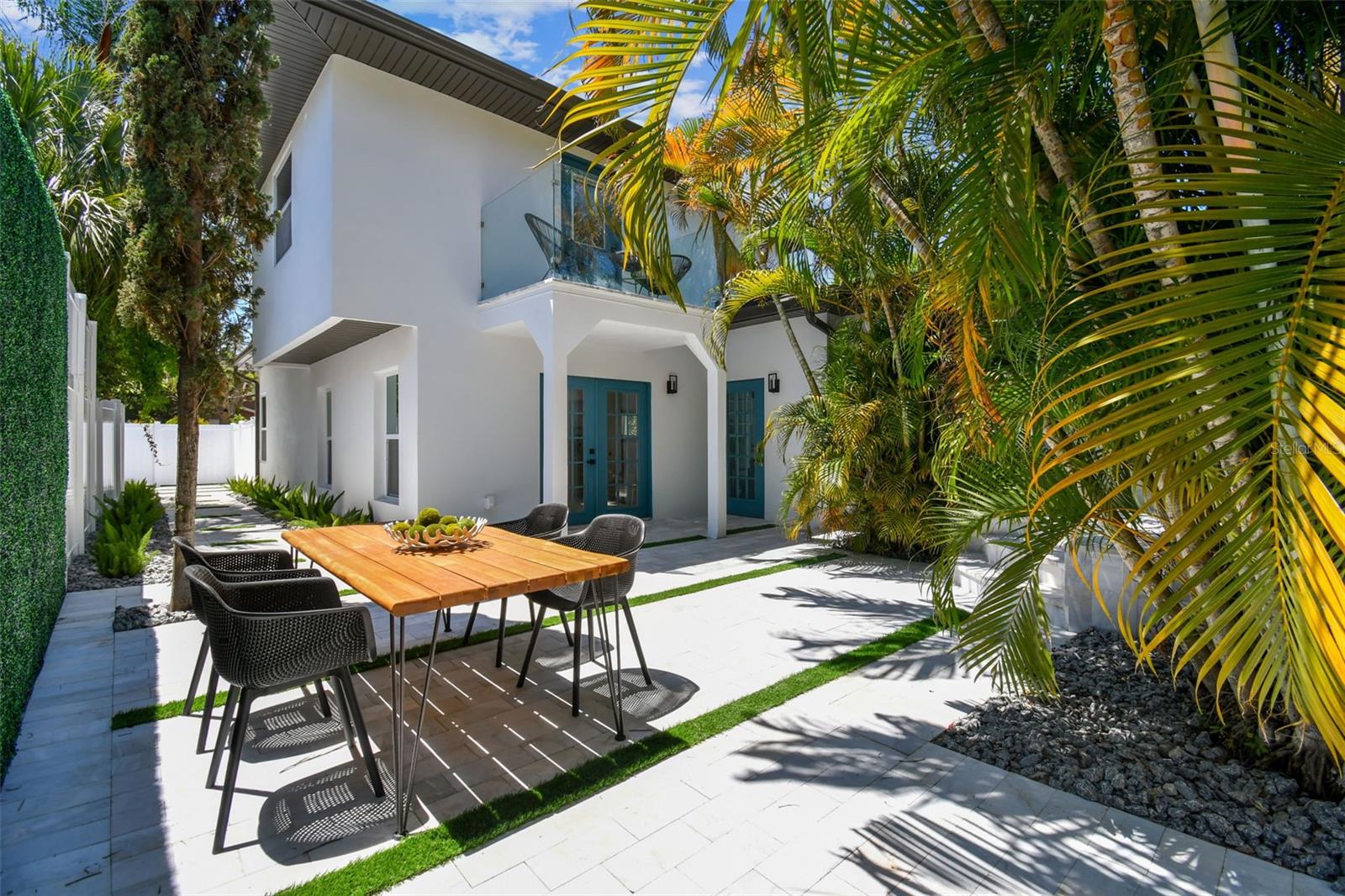 BARNARD ERASTUS A S REV SUB - Residential Lease