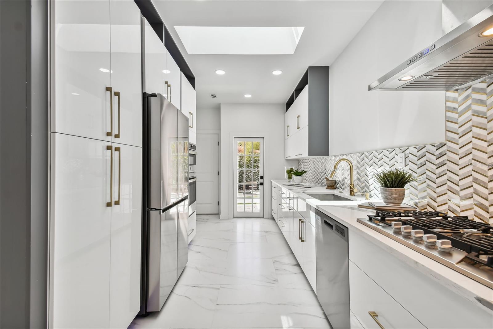 BARNARD ERASTUS A S REV SUB - Residential Lease