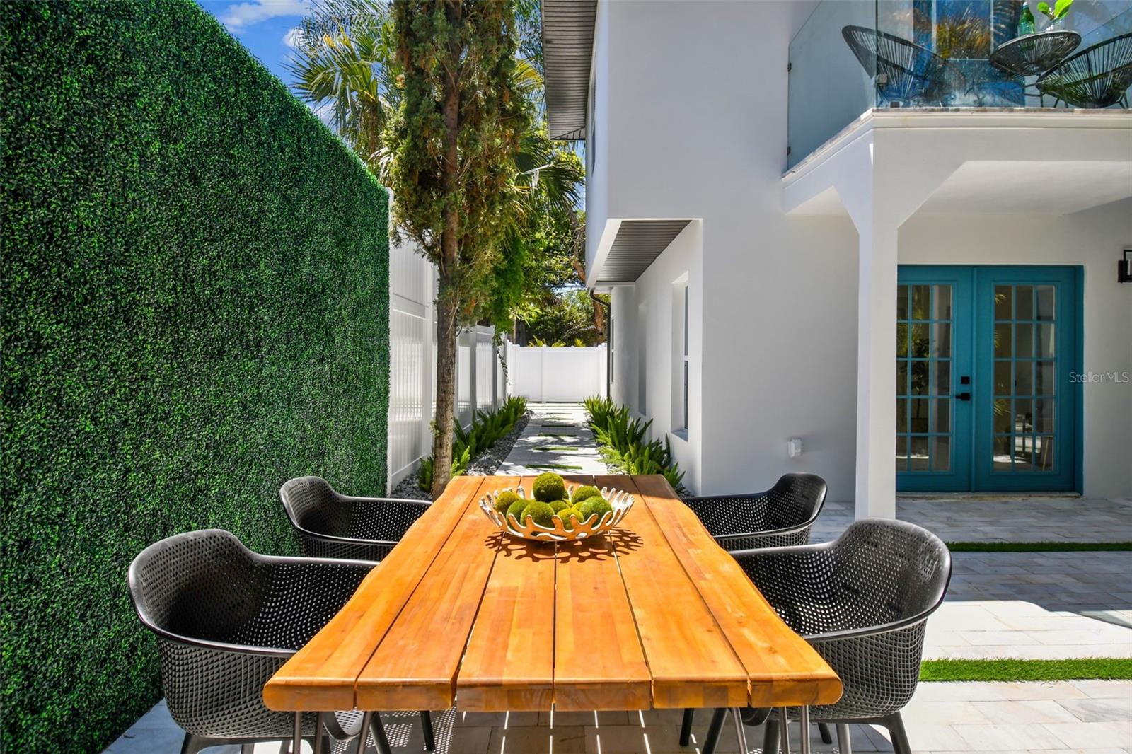 BARNARD ERASTUS A S REV SUB - Residential Lease