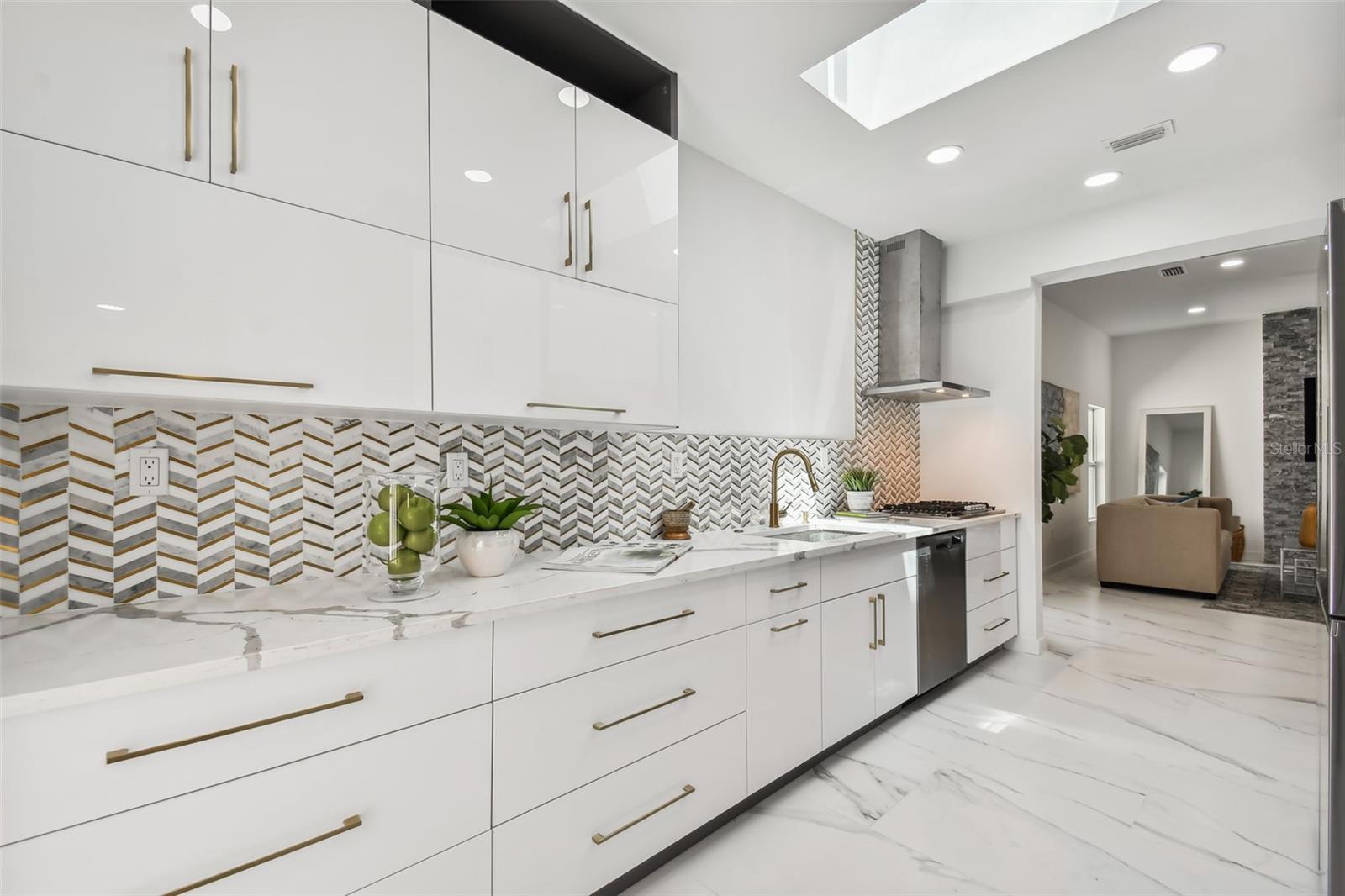 BARNARD ERASTUS A S REV SUB - Residential Lease