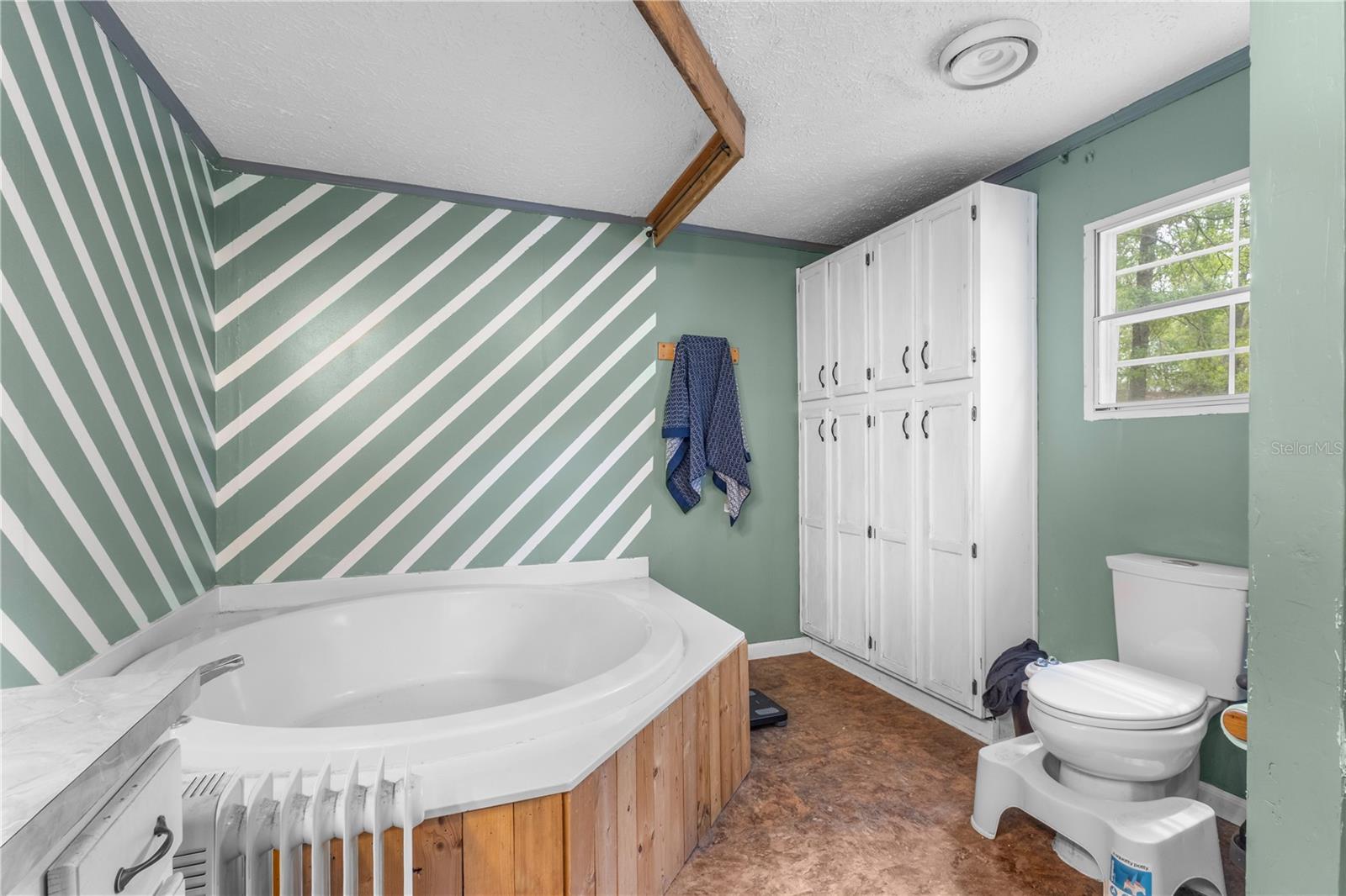 MONTEOCHA CREEK - Residential