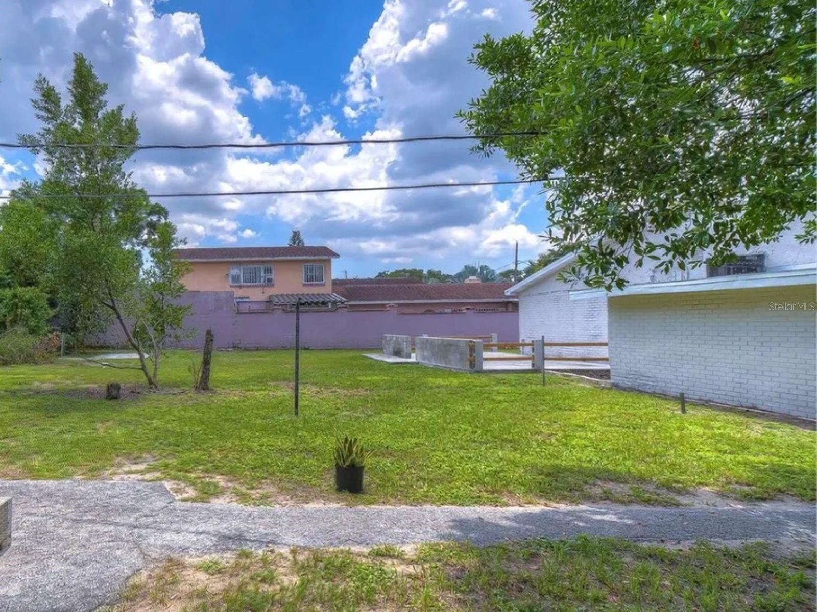 TEMPLE CREST UNIT 2 - Residential Lease