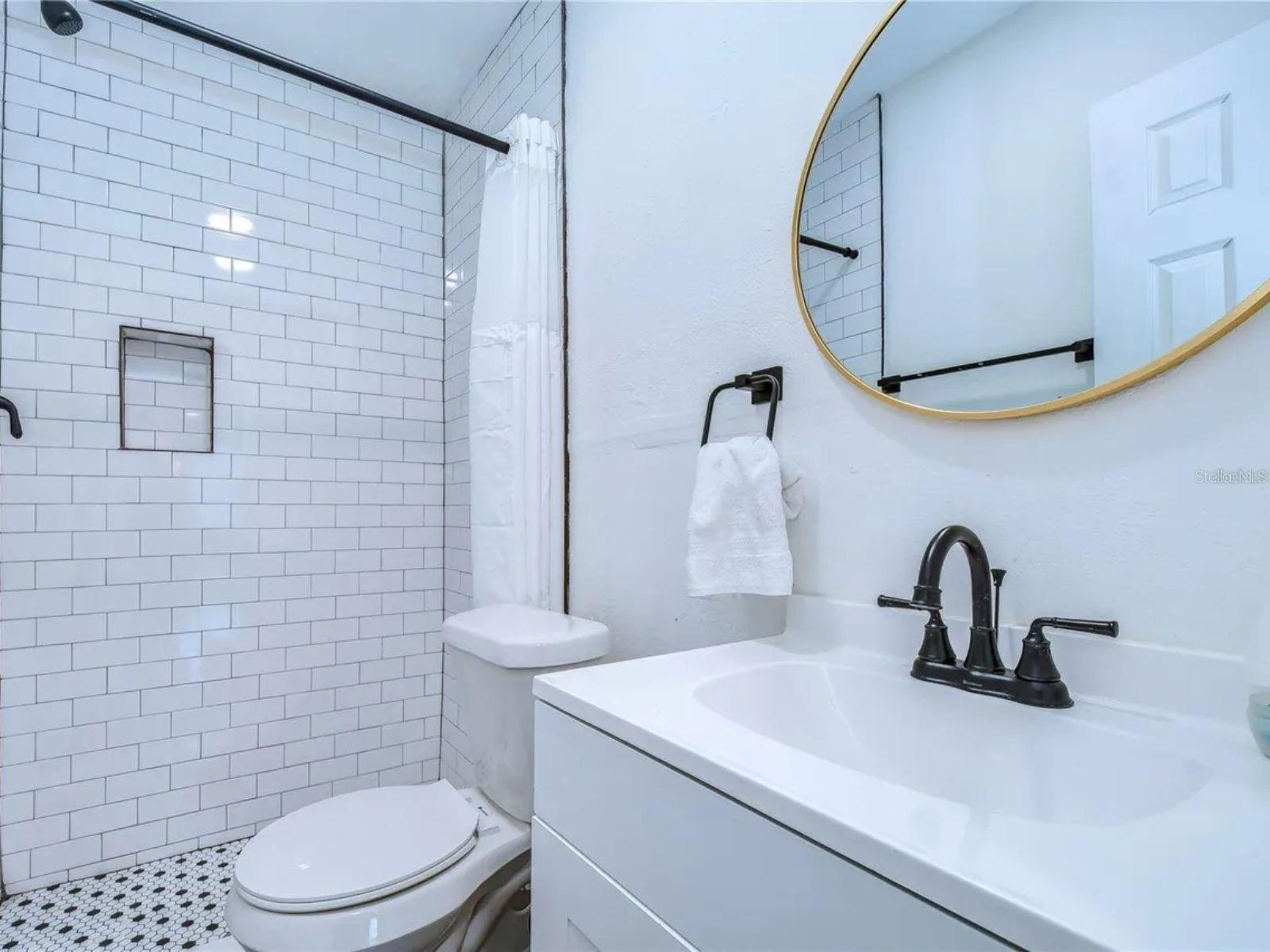 TEMPLE CREST UNIT 2 - Residential Lease