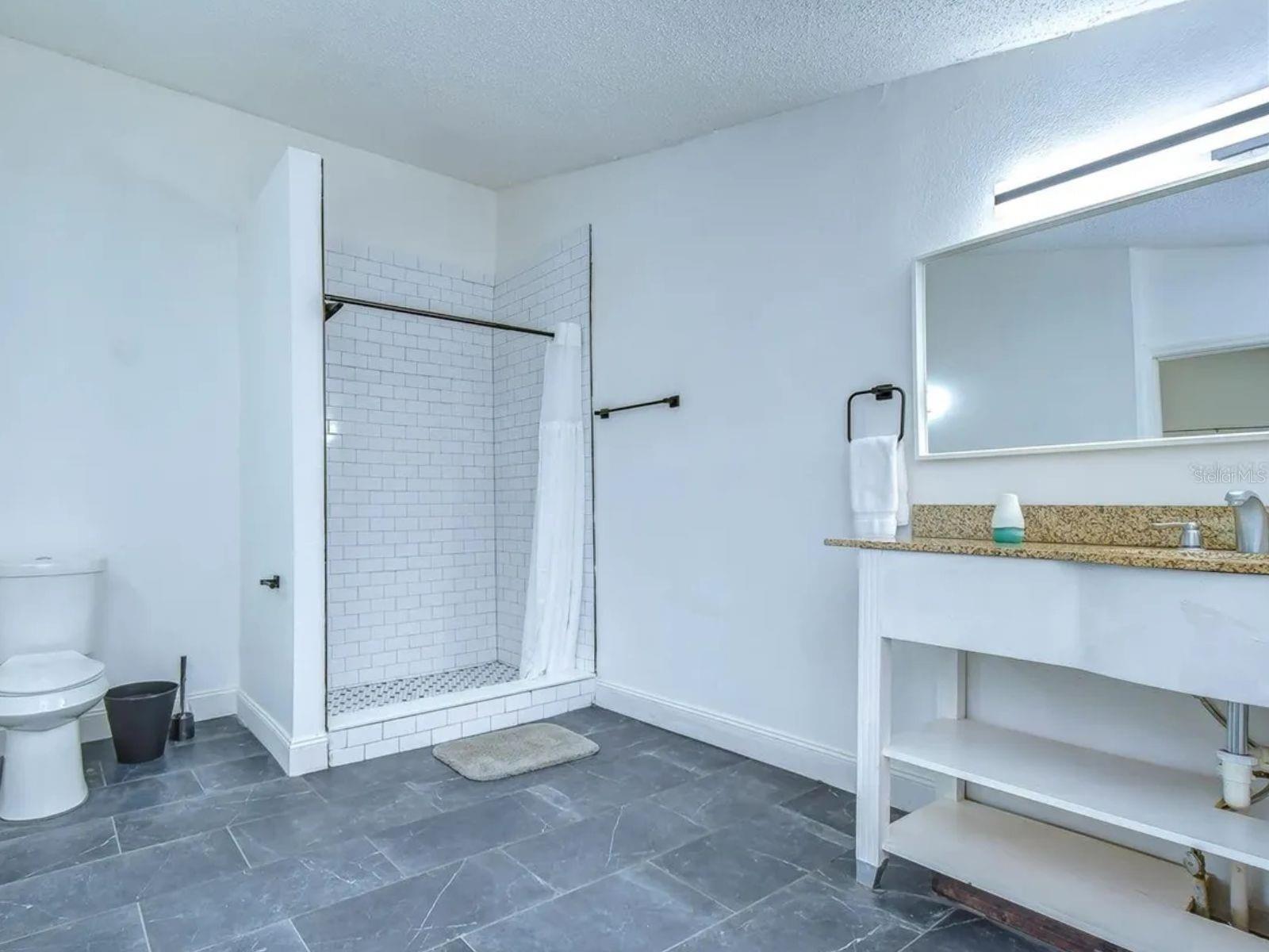 TEMPLE CREST UNIT 2 - Residential Lease