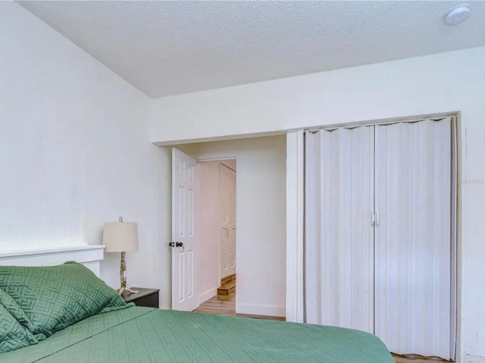 TEMPLE CREST UNIT 2 - Residential Lease